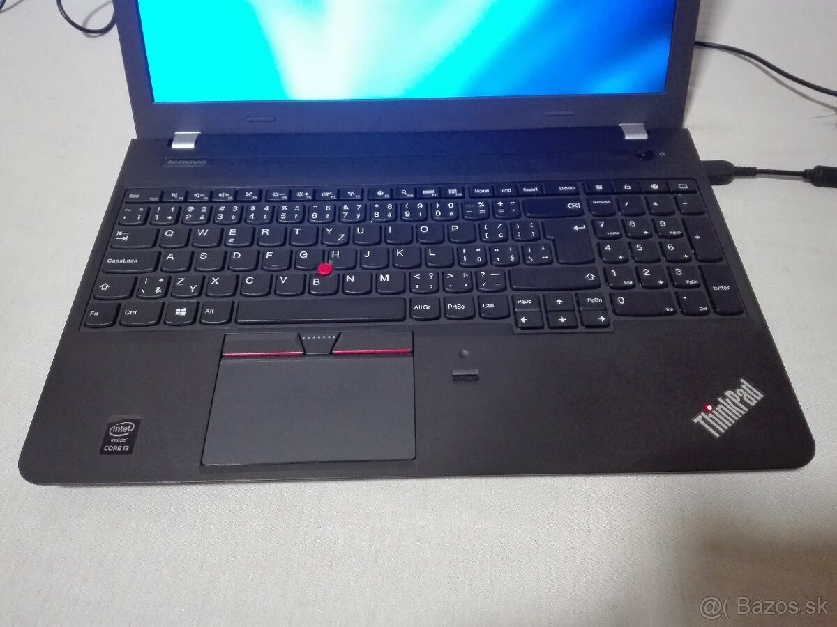 Lenovo E550. i3-4005U. 15,6“. 8 GB. SSD 256 GB. - 8