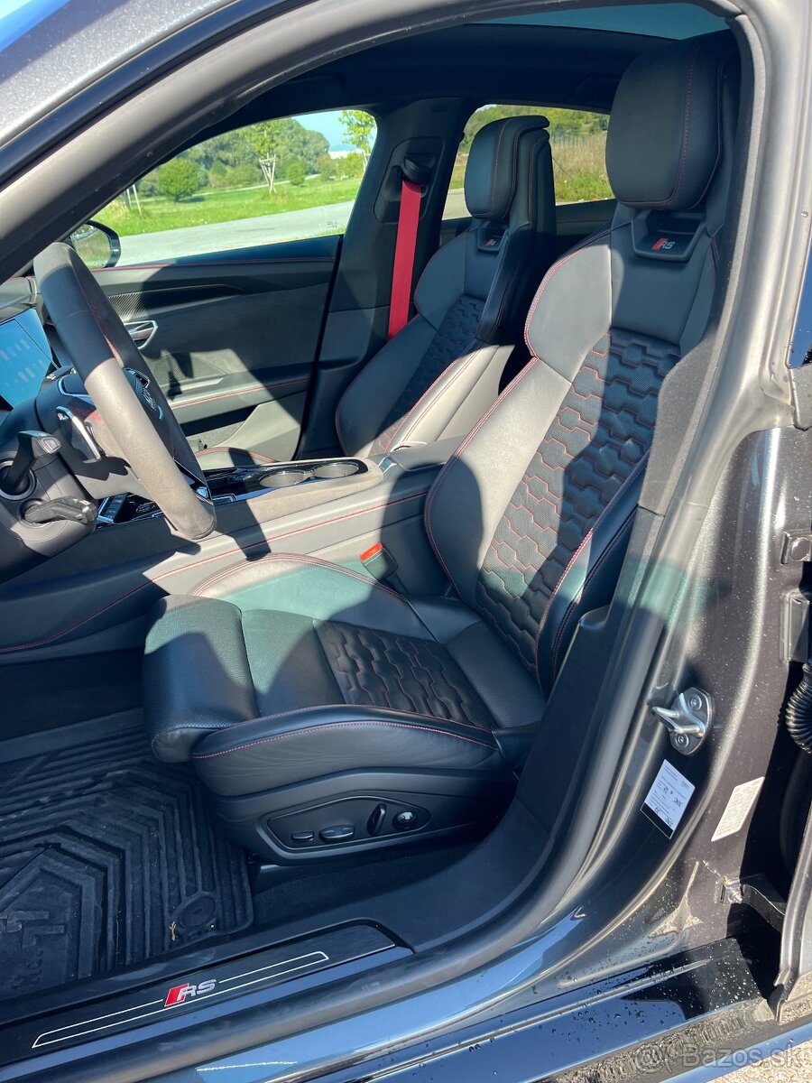 Audi RS E-tron GT quattro - 8