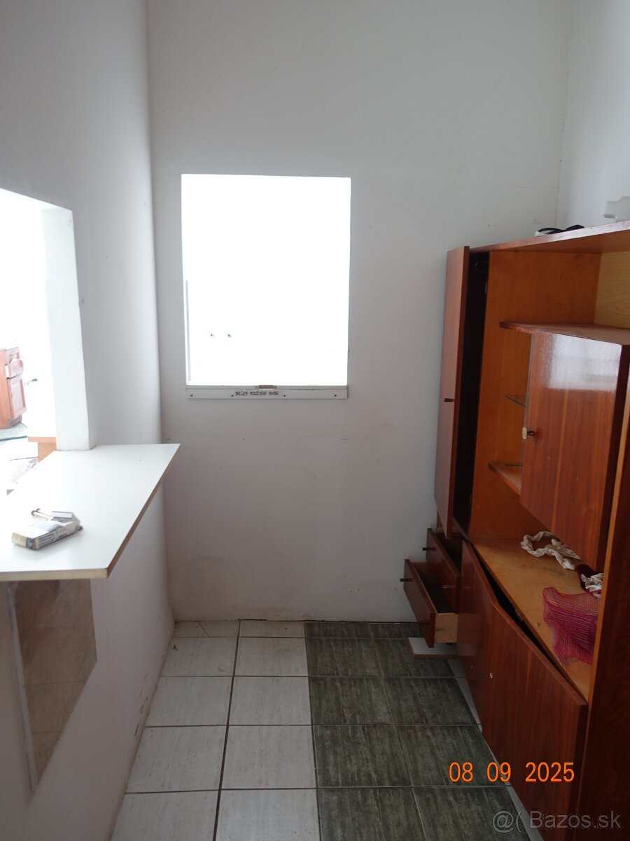 Rod. dom (Reštaurácia), Hlavná 36/38, Strážne, okr. Trebišov - 8