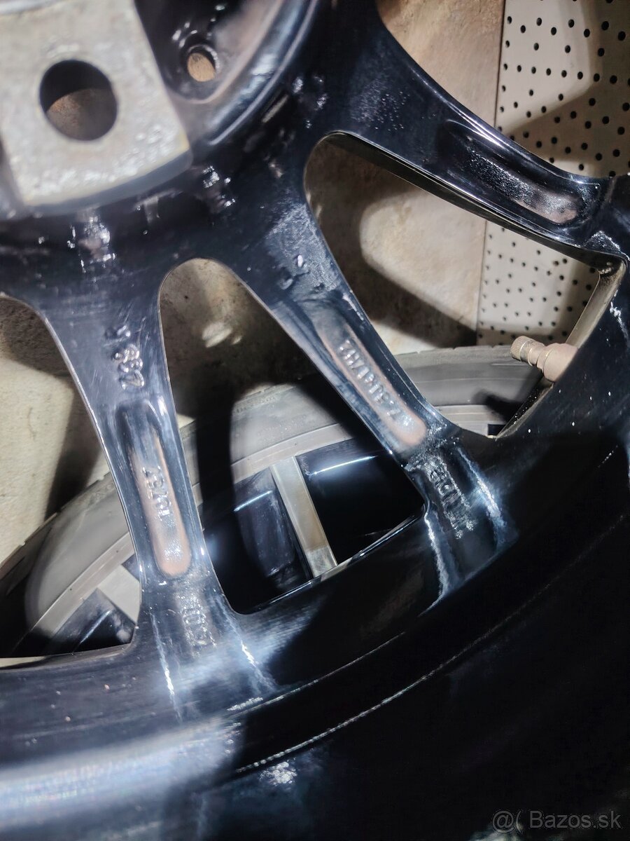 Predám hliník.disky R17 ALUETT 5/112 - 8