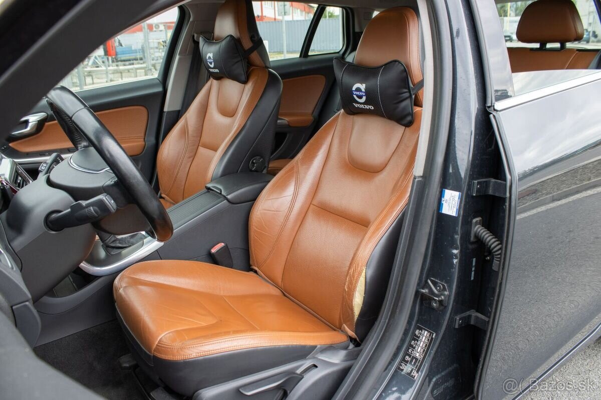 Volvo V60 D2 A/T - 8