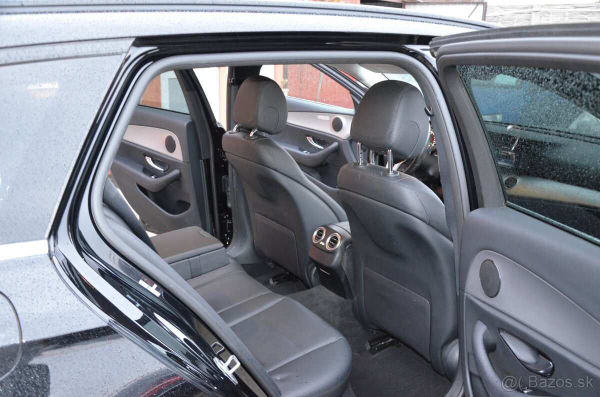Mercedes-Benz E trieda Kombi 300 DE PHEV 225KW - 8
