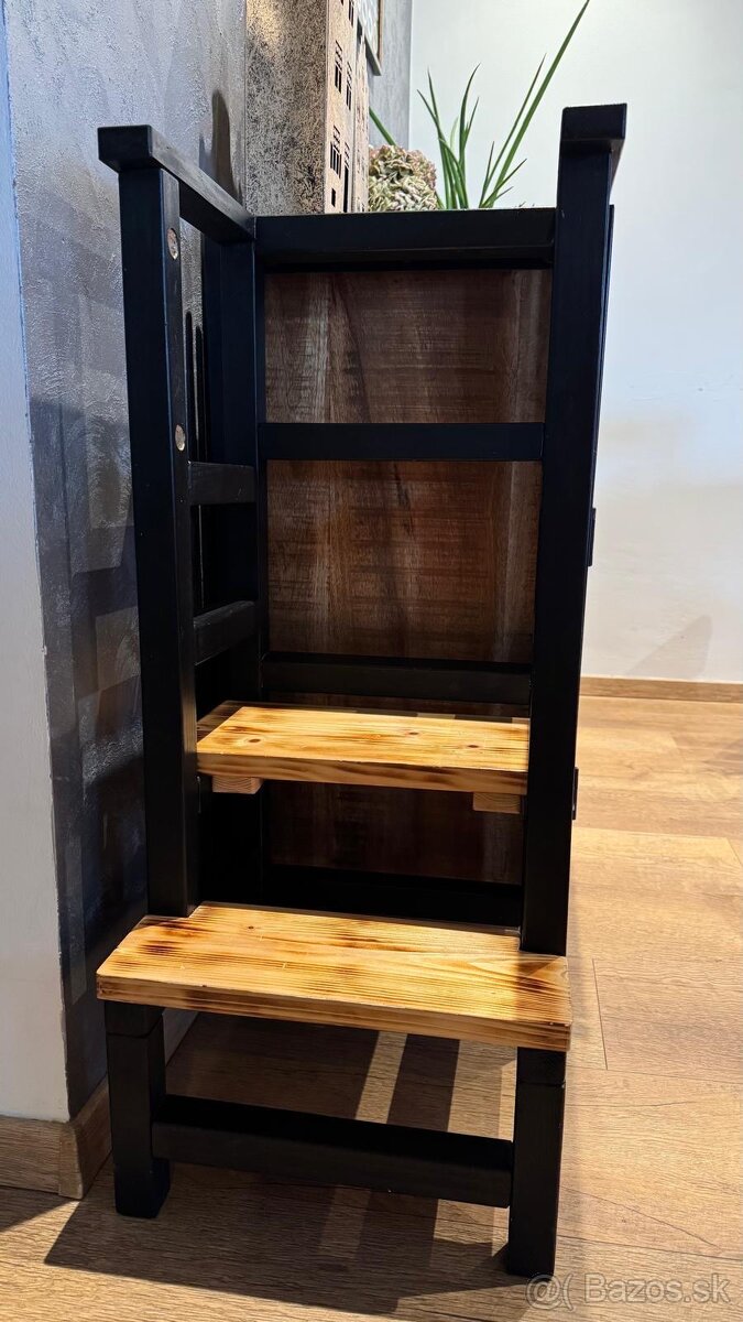 Predám učiacu vežu čierna - opálené drevo - 8