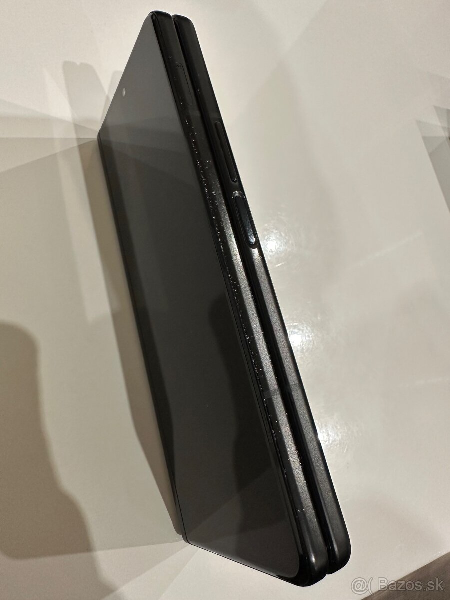 Samsung Galaxy Z Fold 3 - 8