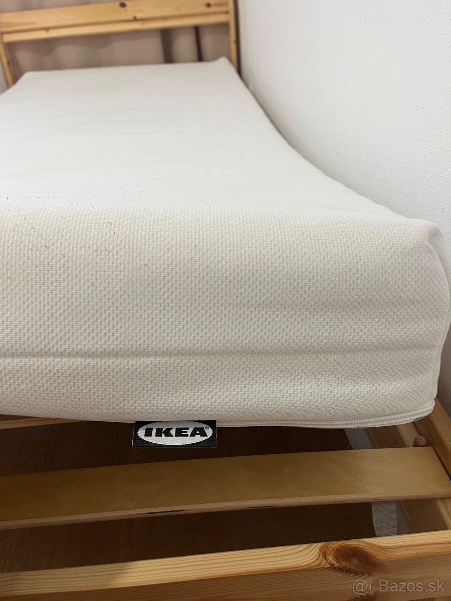 Posteľ 90x200 s matracom - 8