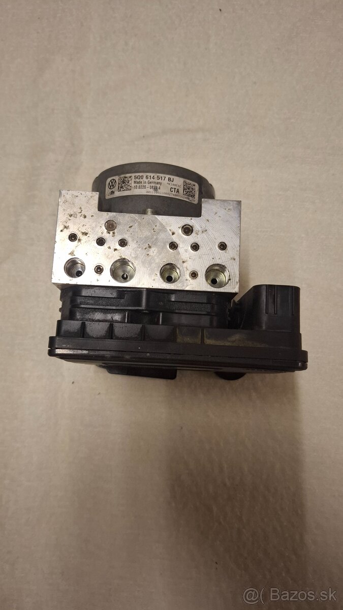 ROZPREDÁM ŠKODA SUPERB III COMBI 2.0 TDI – r. 2016 - 8