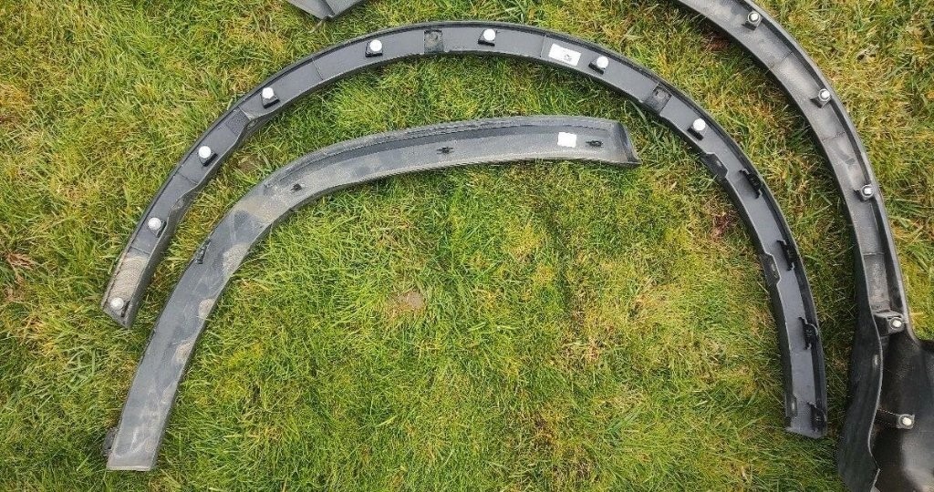 Toyota Rav4, C-HR, Mercedes GLB, GLA - lem kryt blatnika - 8