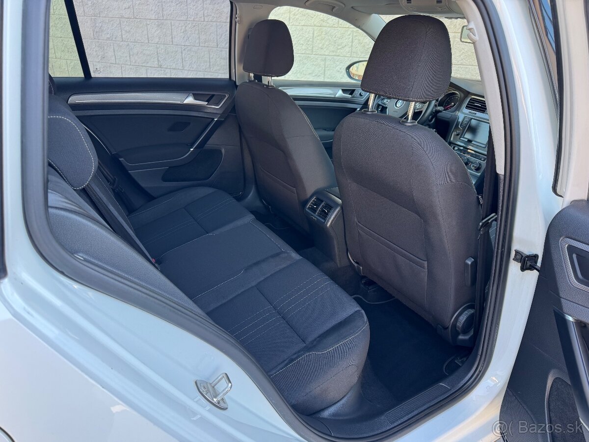 VW Golf Alltrack 4x4 2.0TDi Manuál - 8