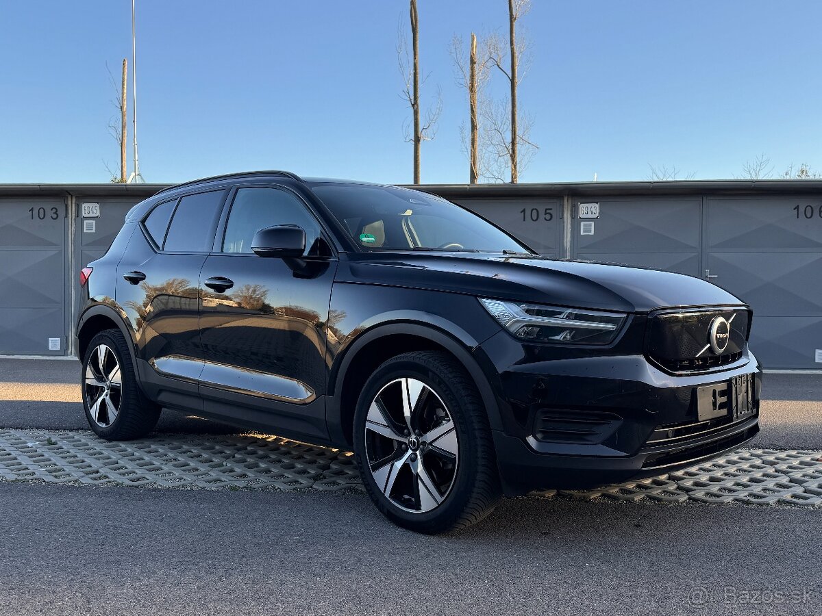 Volvo XC40 Recharge TwinMotor, model 2022,možný odpočet DPH - 8