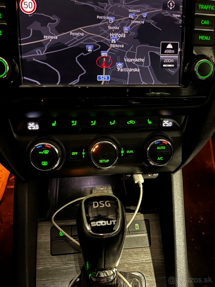 Škoda octavia combi SCOUT 2.0 TDi DSG 4x4 - 8