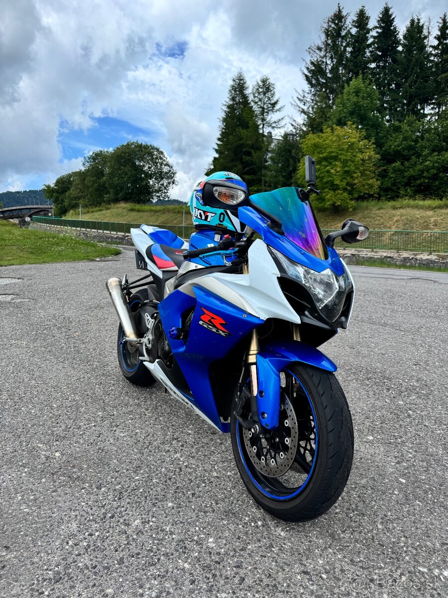 Suzuki GSXR 1000 - 8