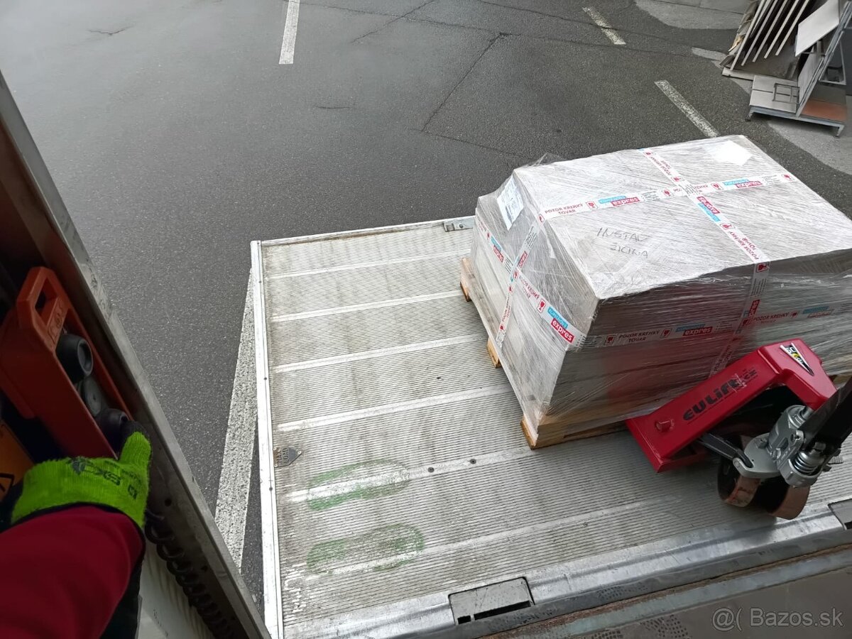 Robustný pick-up príves 3,5 tony s hydraulickým čelom - 8