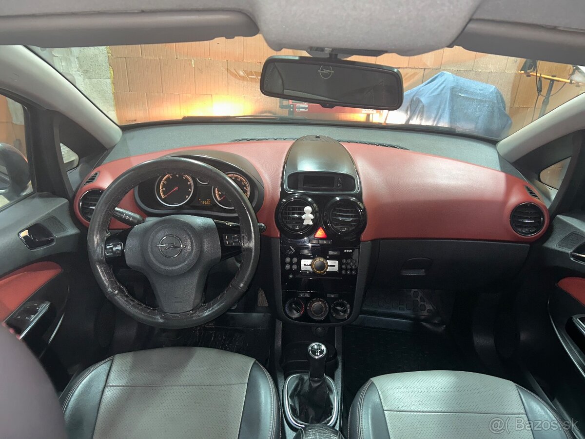 Predám opel corsa d rok2010 1.2 16v 59kw - 8