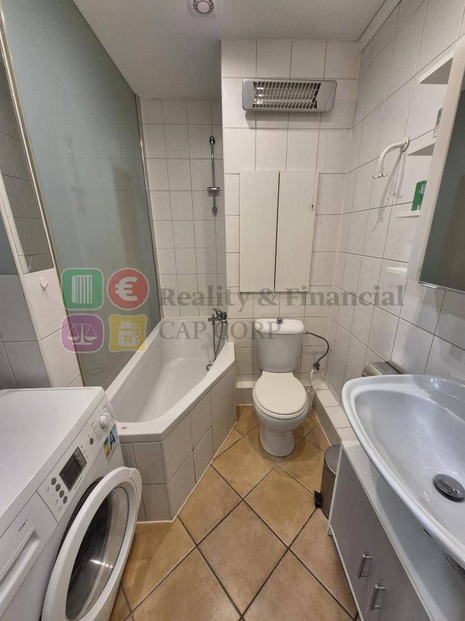 Predaj 4 izbový byt Nitra-centrum,130 m2,garáž, 2x balkón - 8