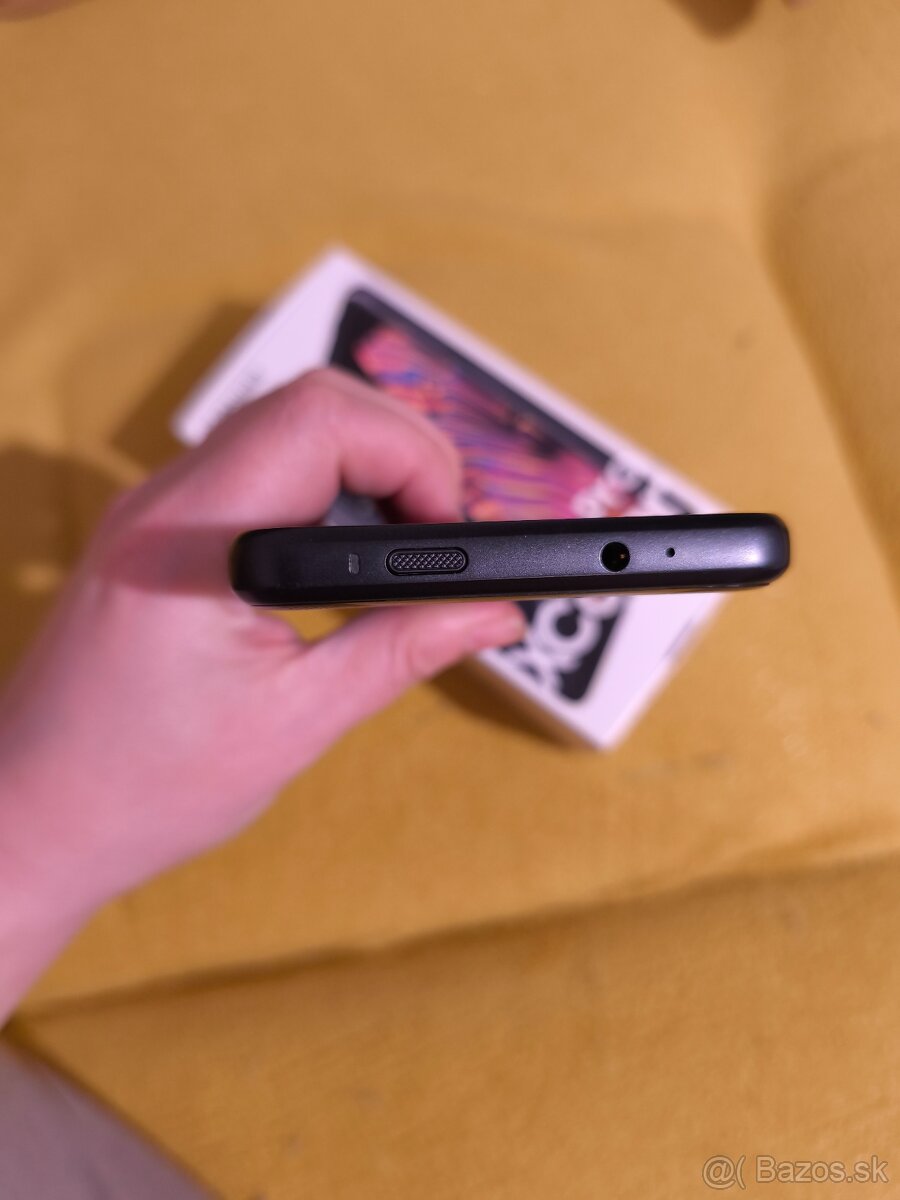 Galaxy Xcover Pro - 8