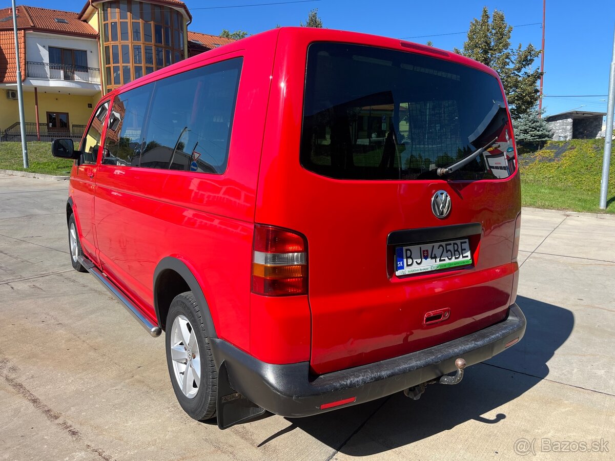 VW Transporter T5 2.5 TDI 96kw 394 000 km 2004 9 miest - 8
