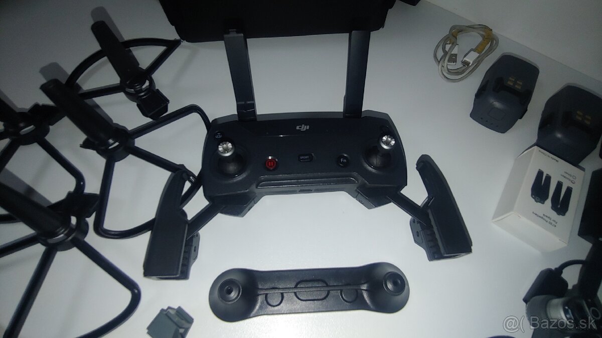 Dron DJI Spark Fly More Combo - 8