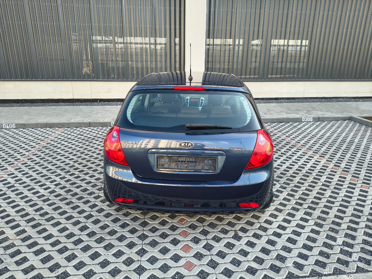 Kia Ceed 1.4 benzín 77kw - 8