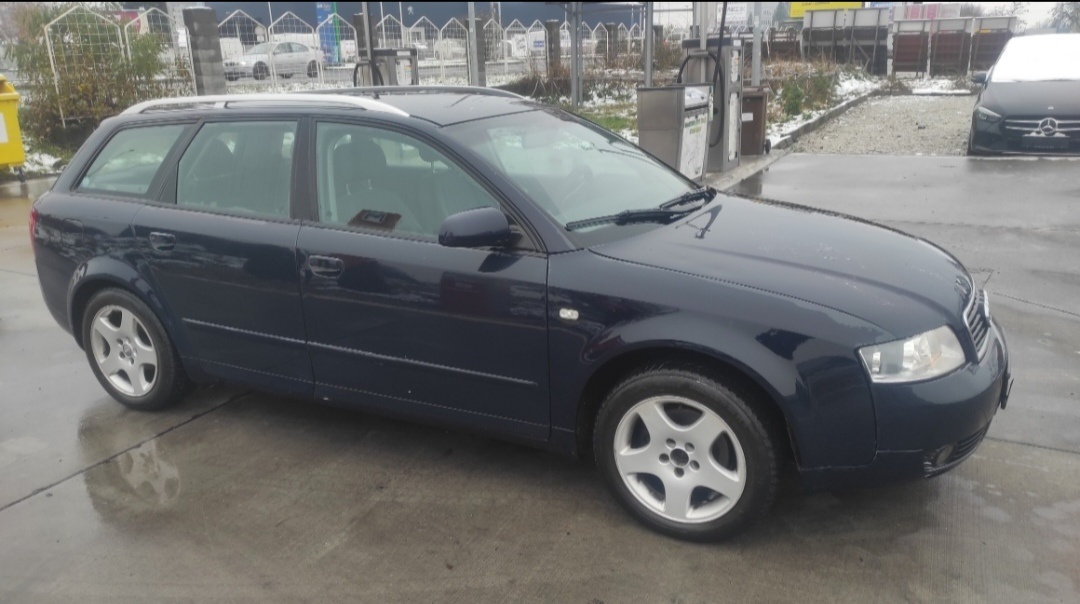 Predám Audi A4 1.9 TDI combi - 8