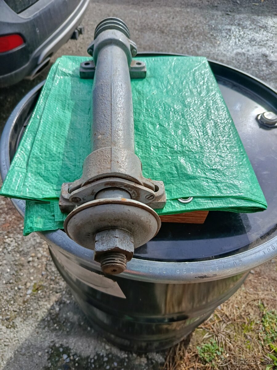Hriadeľ, oska na cirkular, štiepačku. - 8