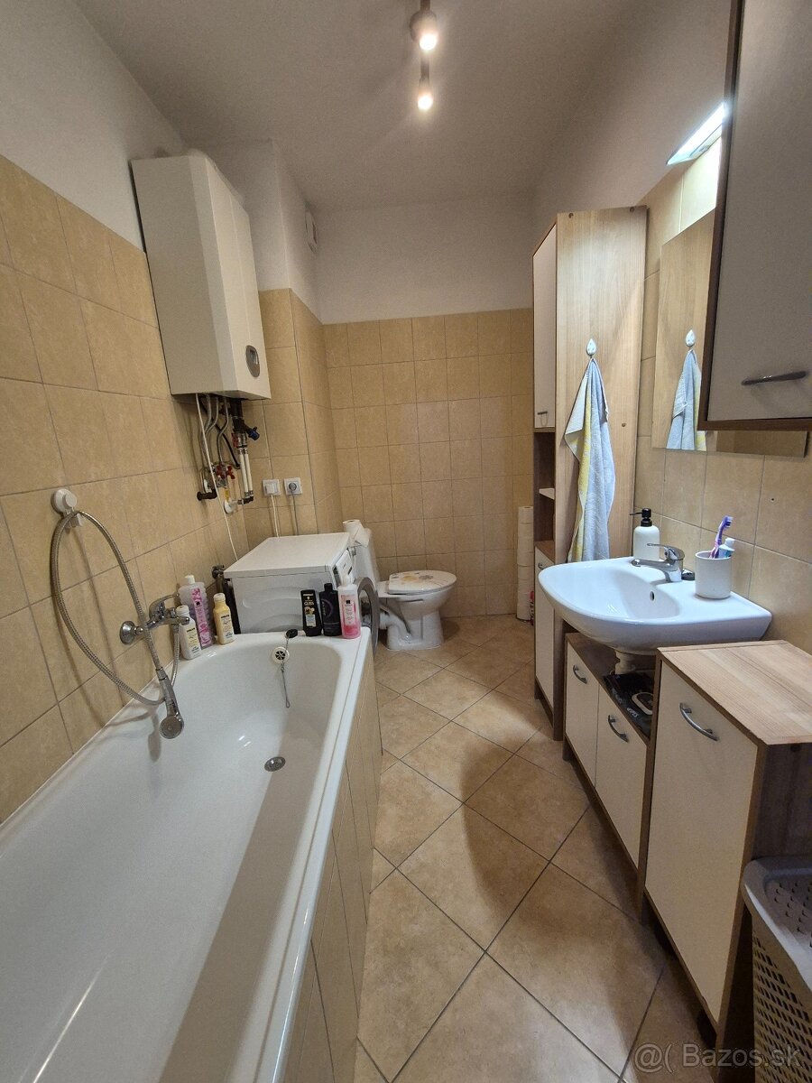 Veľký 2-izb.byt v Moste pri Bratislave - 8