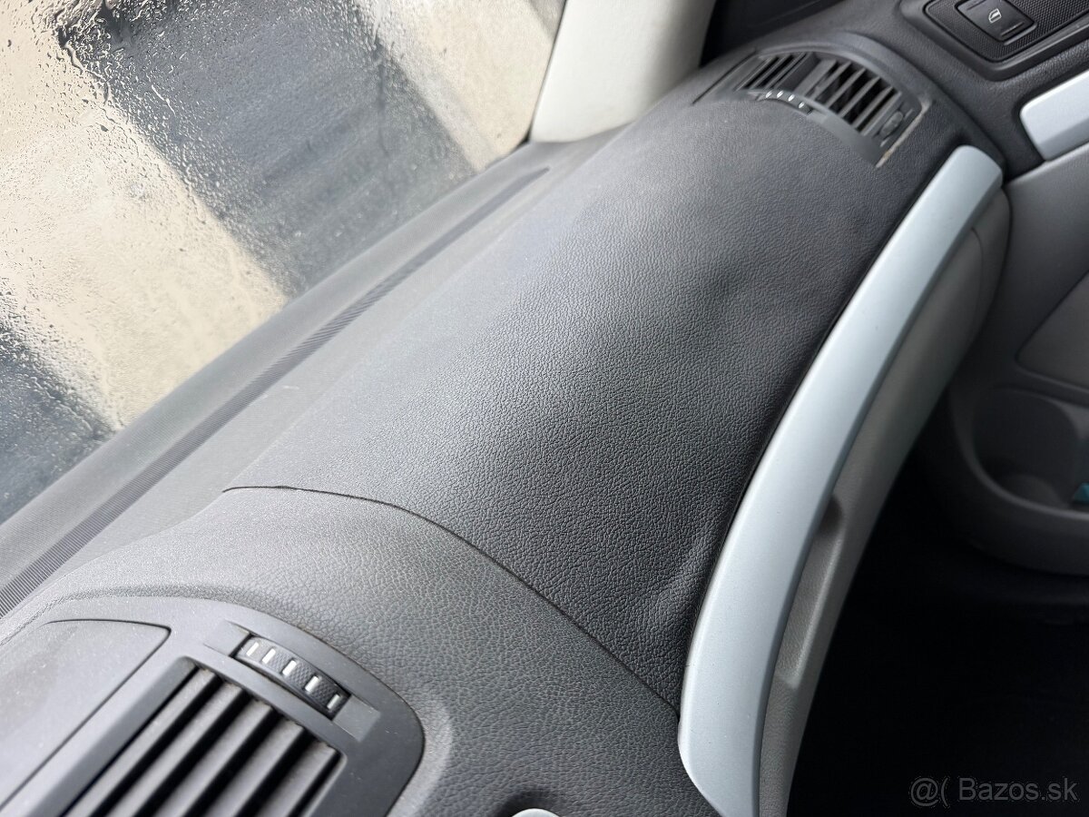 Škoda Octavia Combi 2.0 TDI FL - 8