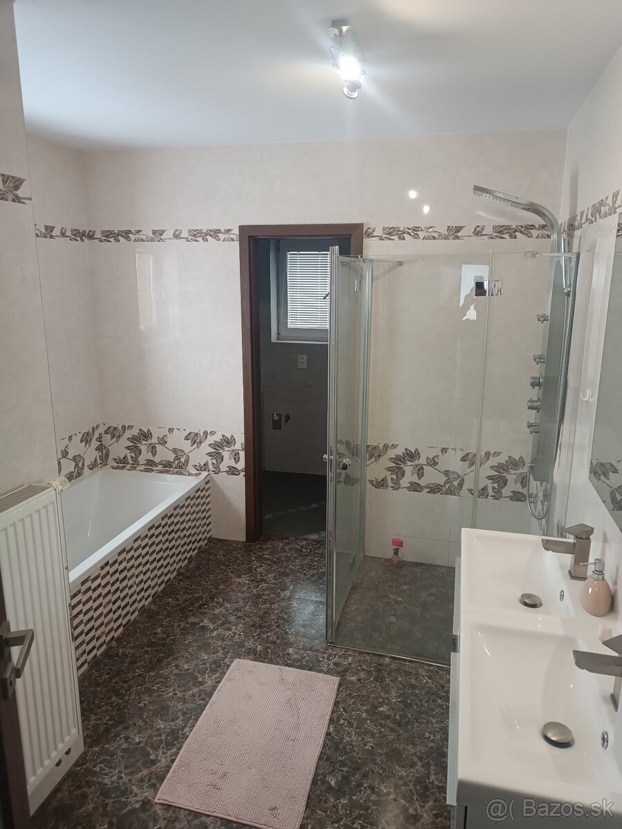 Prenájom 4 izbový byt samostatné poschodie - 8