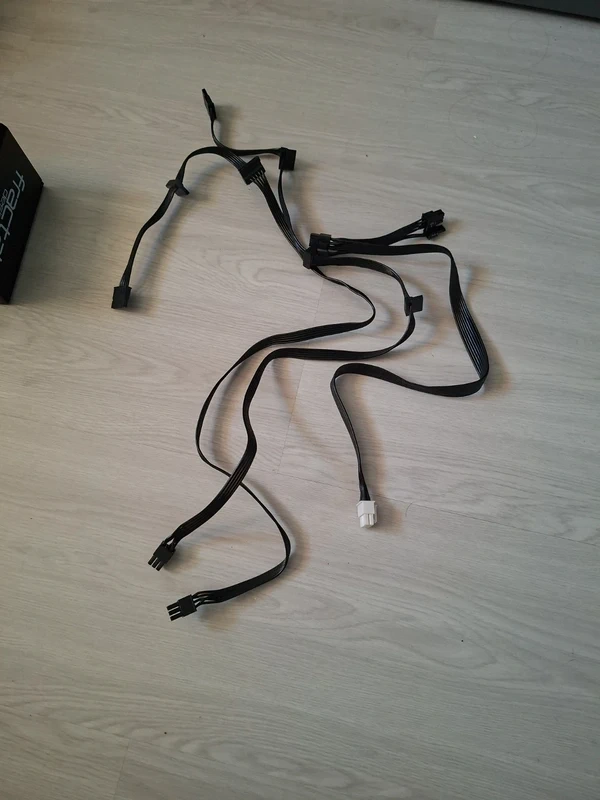 Fractal Design 750W 80plus Bronze - 8