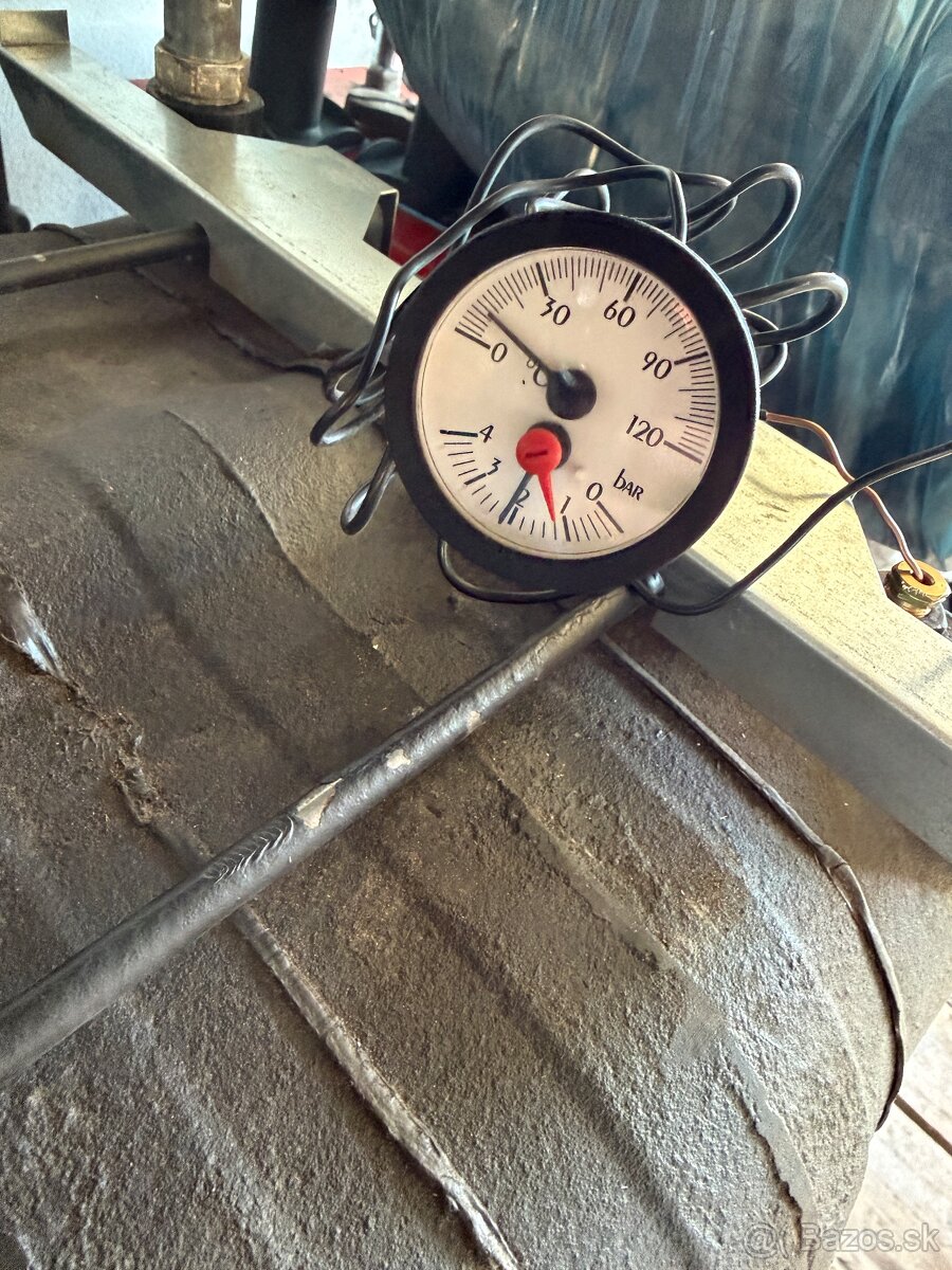 Predám kotol Viadrus U 22 Economy, 30kW - 8