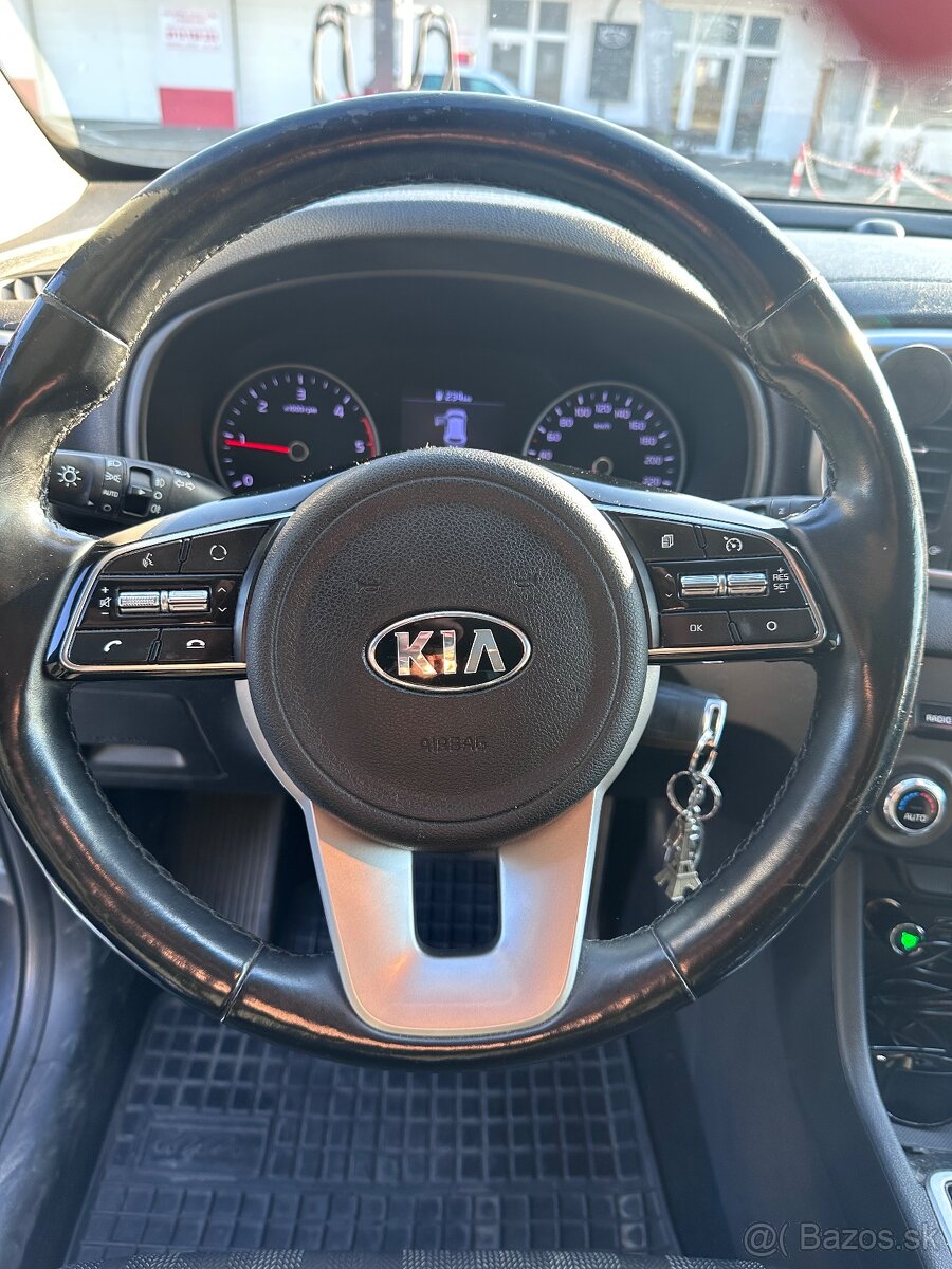 Kia sporteg - 8
