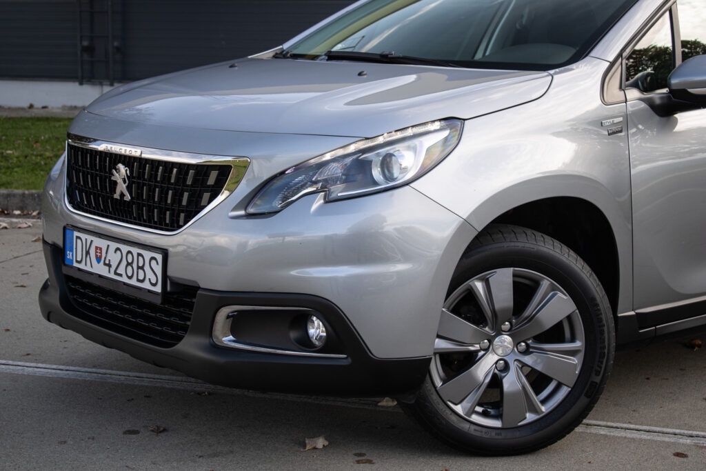 Peugeot 2008 1.2 PureTech Style - 8
