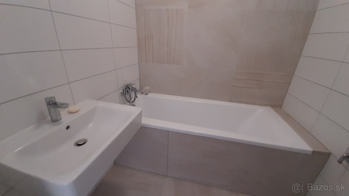 Prenajmem 2 izbový byt v Nitre - 8