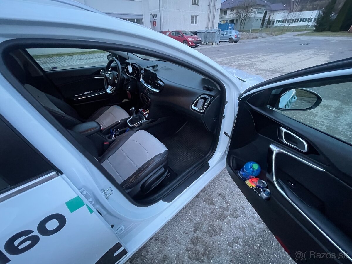 Koženné poťahy na mieru Kia Ceed CD - 8