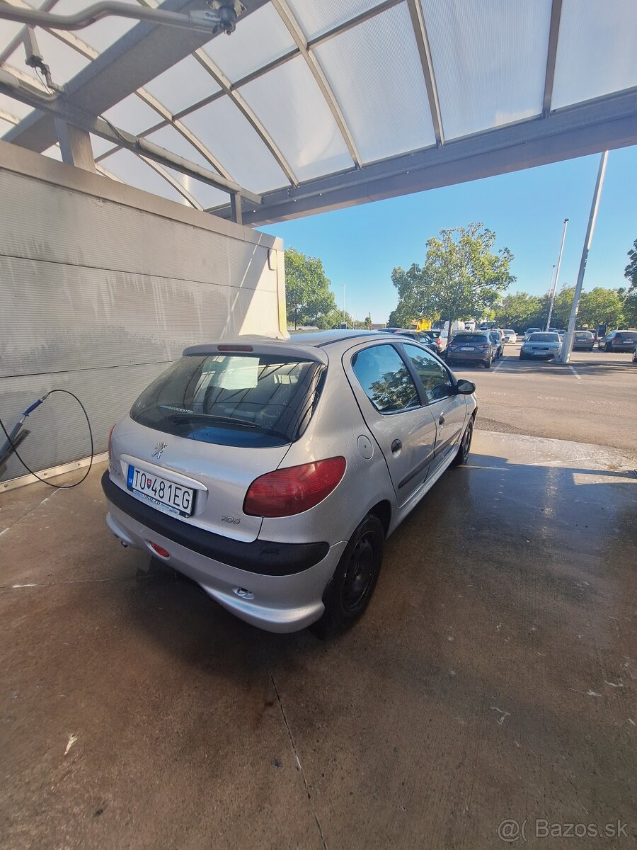Peugeot 206 1.1 r.2004 - 8