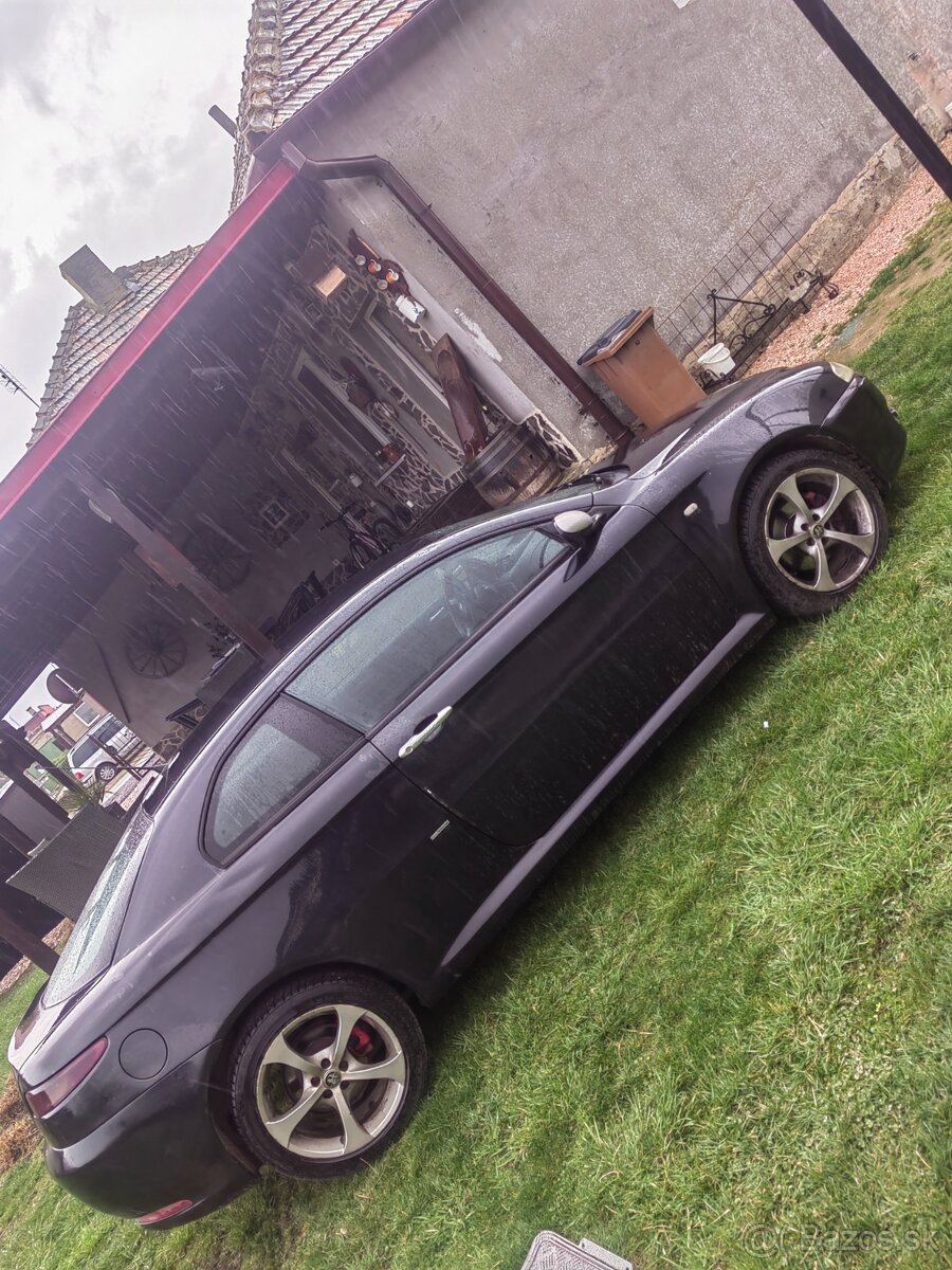 Alfa Romeo gt 1.9 jtd 110kw - 8