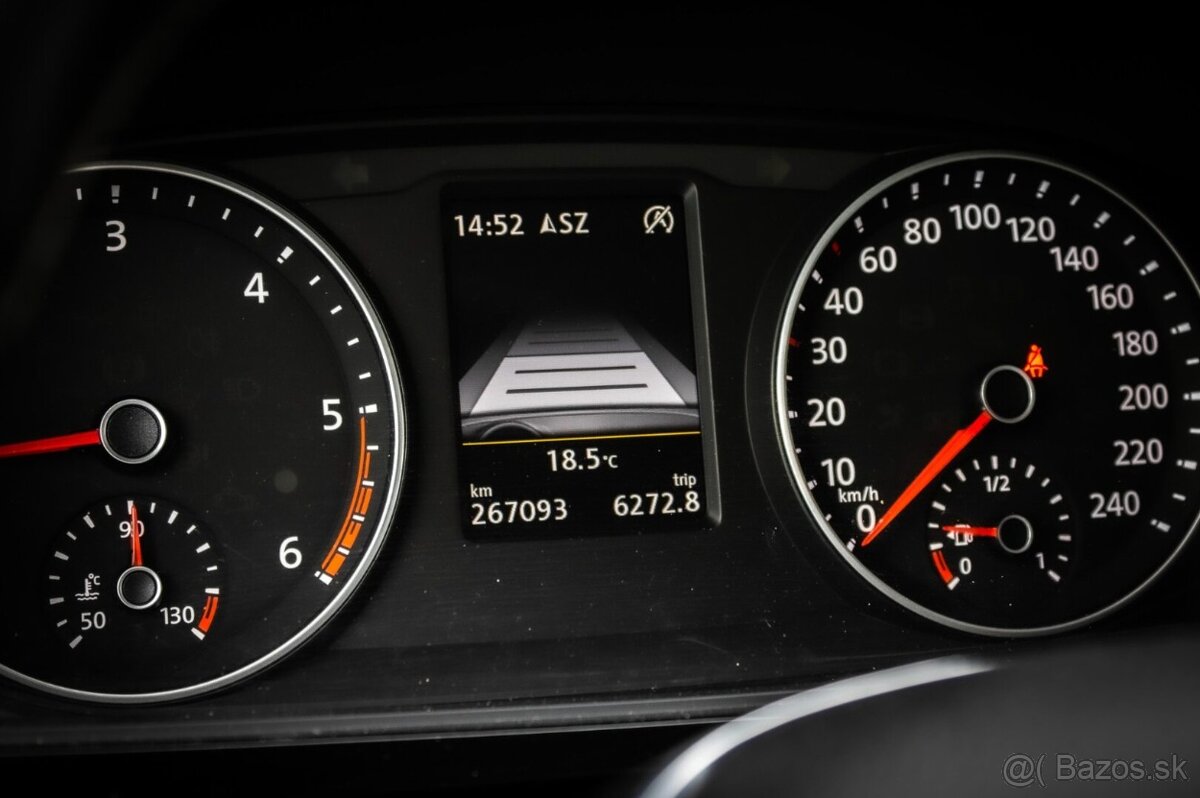 Volkswagen Multivan 2.0 TDI 150k Comfortline DSG - 8