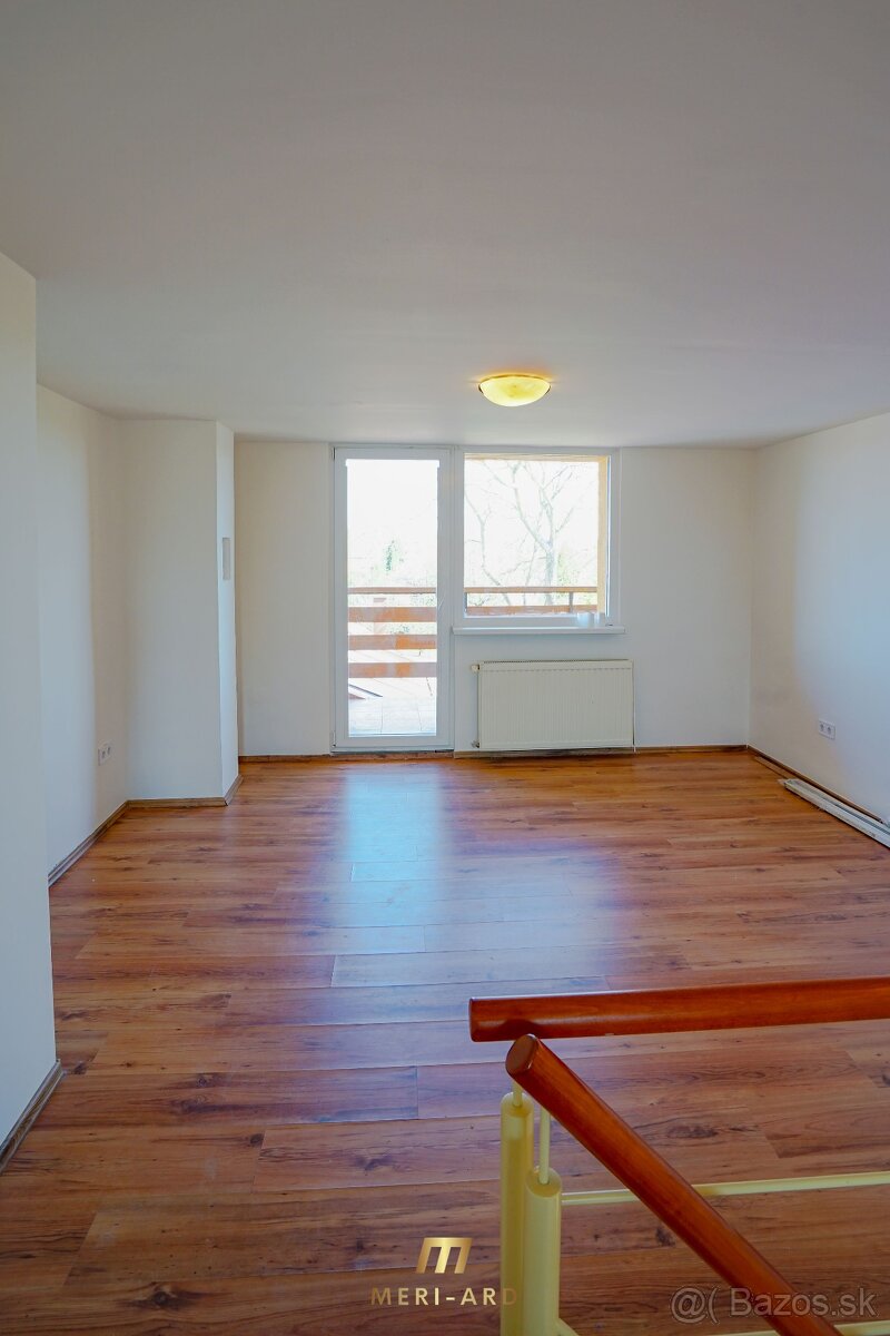 Dvojgeneračný podpivničený dom,zimná záhrada, 2x garáž,Rajka - 8