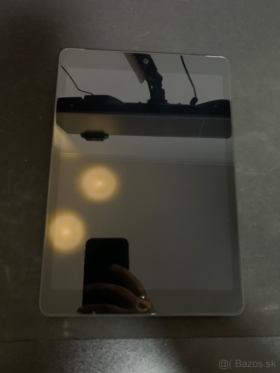 Apple iPad 10.2 64gb Wi-fi + Cellular 2021 - 8