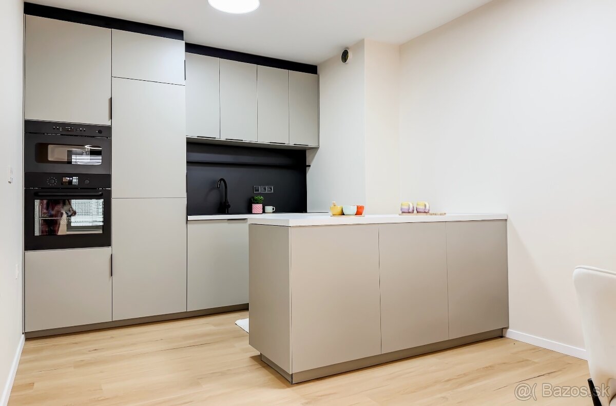 Elegantný smart 2-izbový byt v historickom centre Trnavy - 8