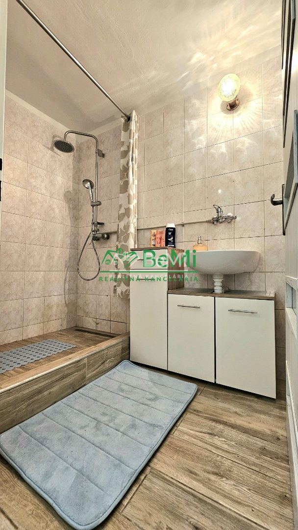 INVESTIČNÁ BUDOVA PRI MAĎARSKÝCH HRANICIACH - NA PREDAJ - 8