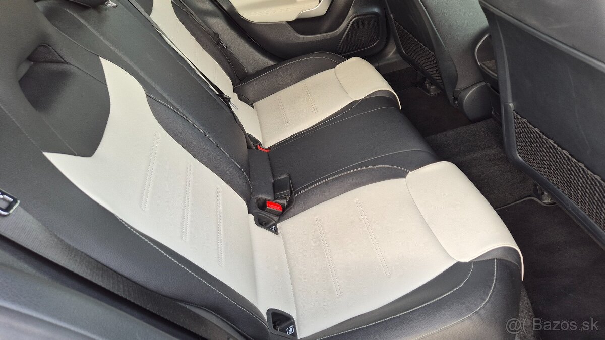 Mercedes-Benz CLA Kupé 220 4matic A/T LED KAMERA - 8