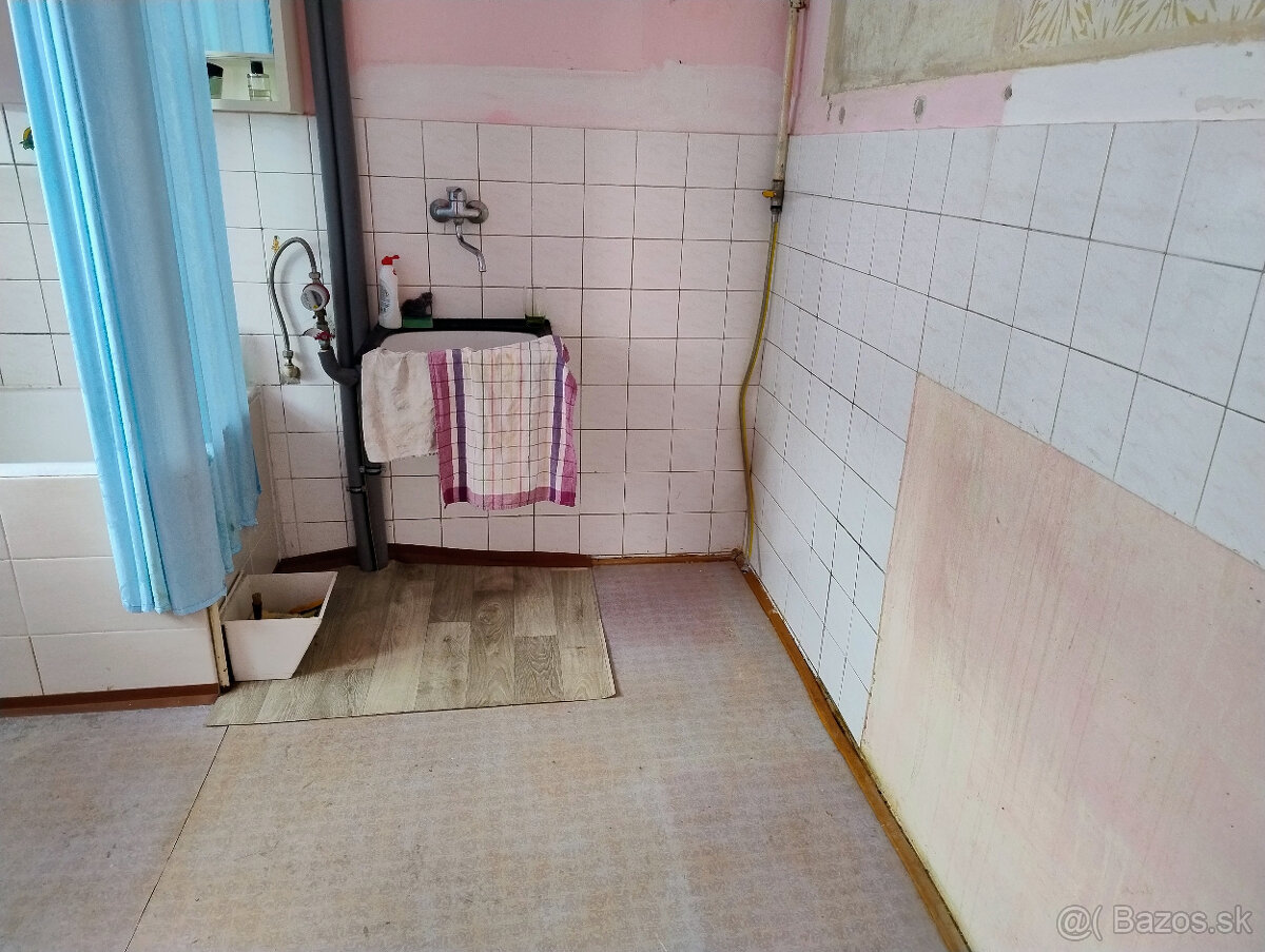 Predám 1 ½ izbový tehlový byt. - 8