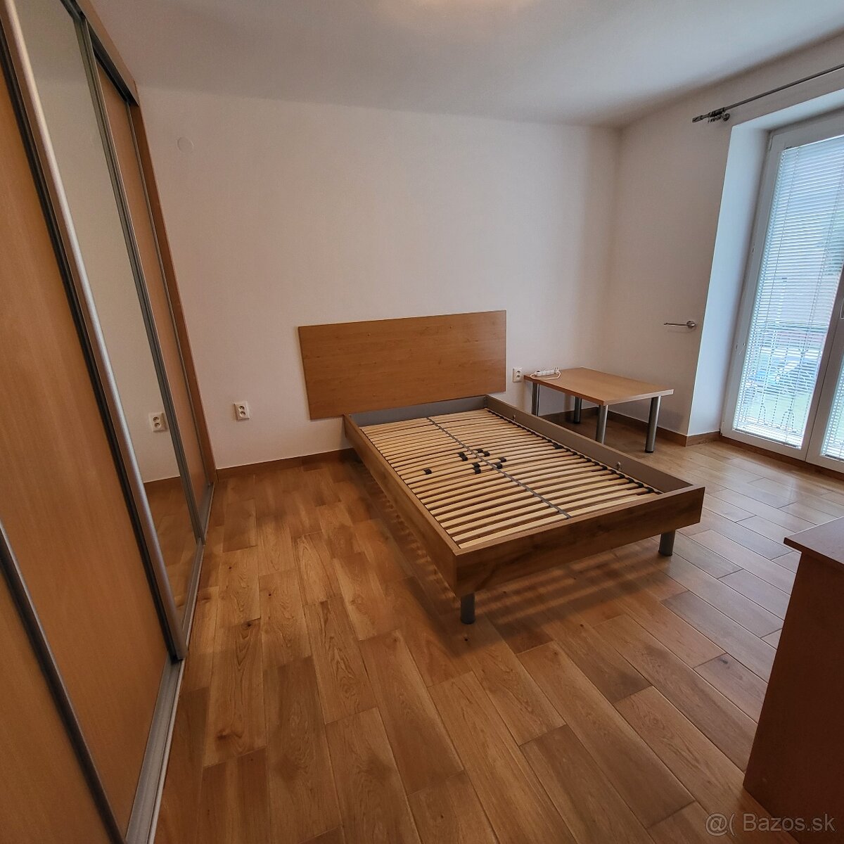 Prenájom 2 izbový byt, balkón na Štefánika (Staré sídlisko) - 8