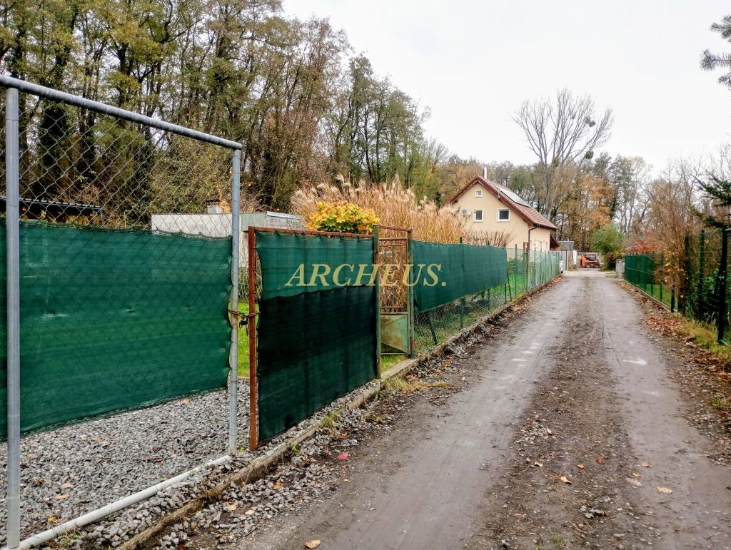 Záhradná chatka s obytnou jednotkou a pozemkom Malacky - 8