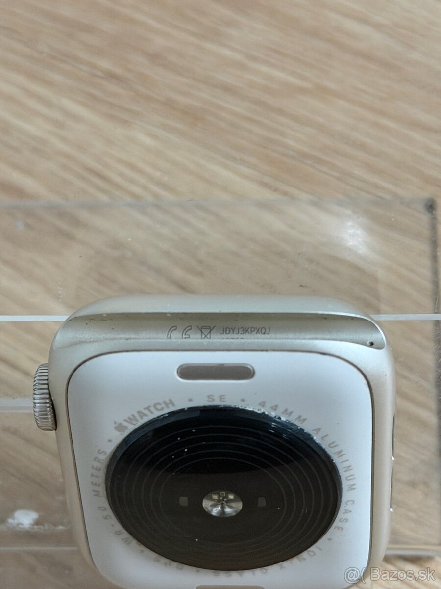 Dobrý deň Ponúkam na predaj Apple Watch SE 2022 44mm Silver - 8