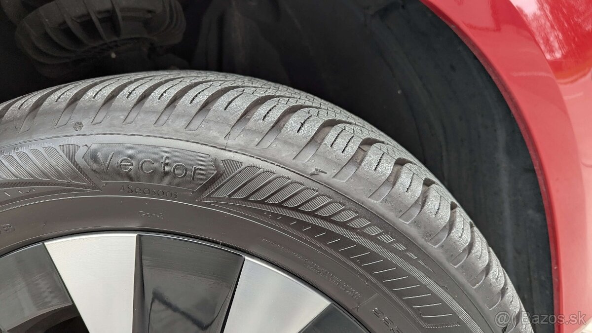 Mercedes v class trieda v 200d compact 7-miestny - 8