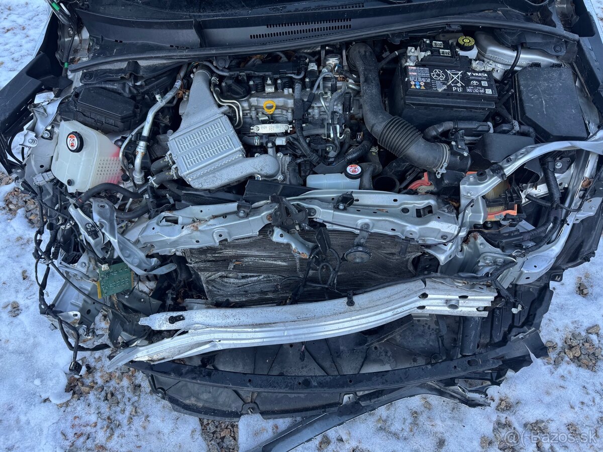 Toyota Corolla 1.2T 4valec benzin 2022 82000km - 8