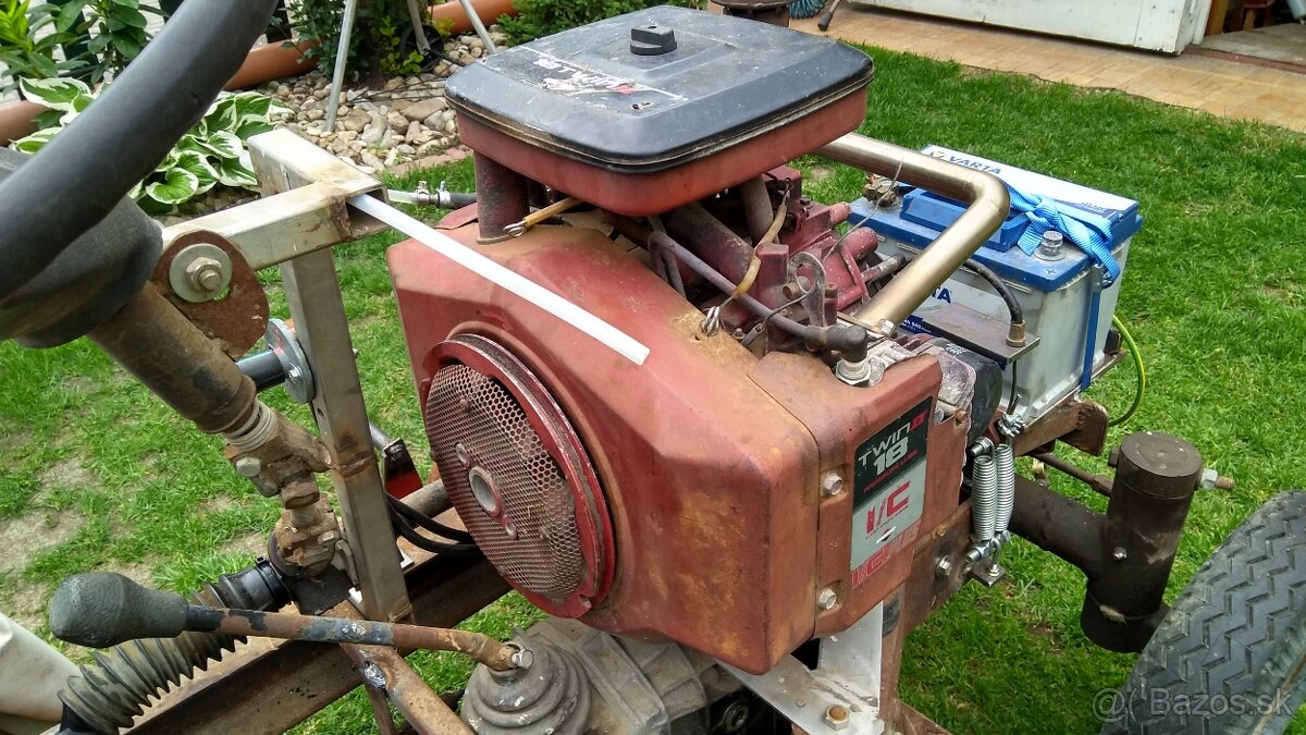 Benzinovy motor BRIX STRATON-18Koní-Boxer. - 8