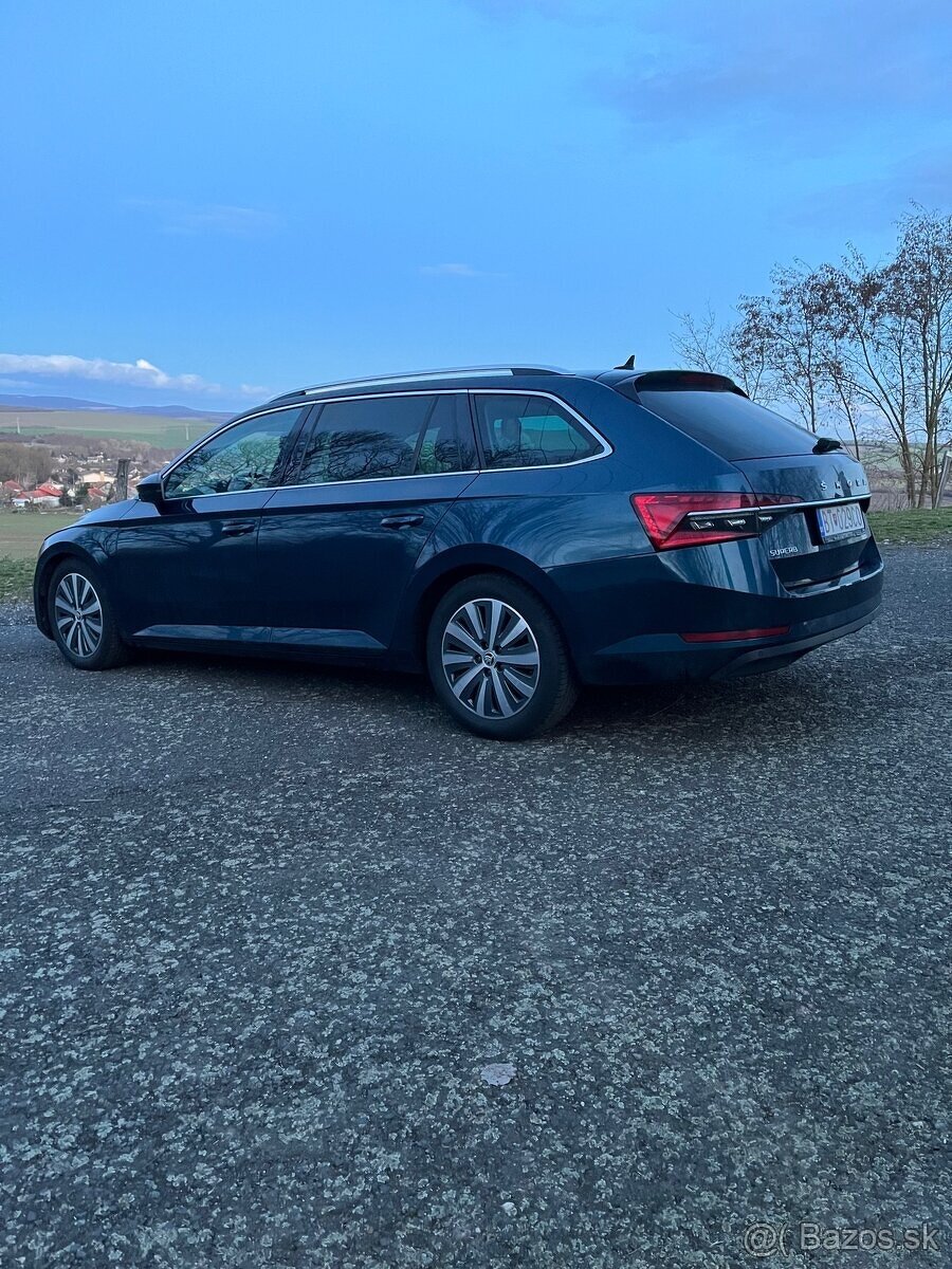 Škoda Superb Combi 2.0TDi 2021 - 8