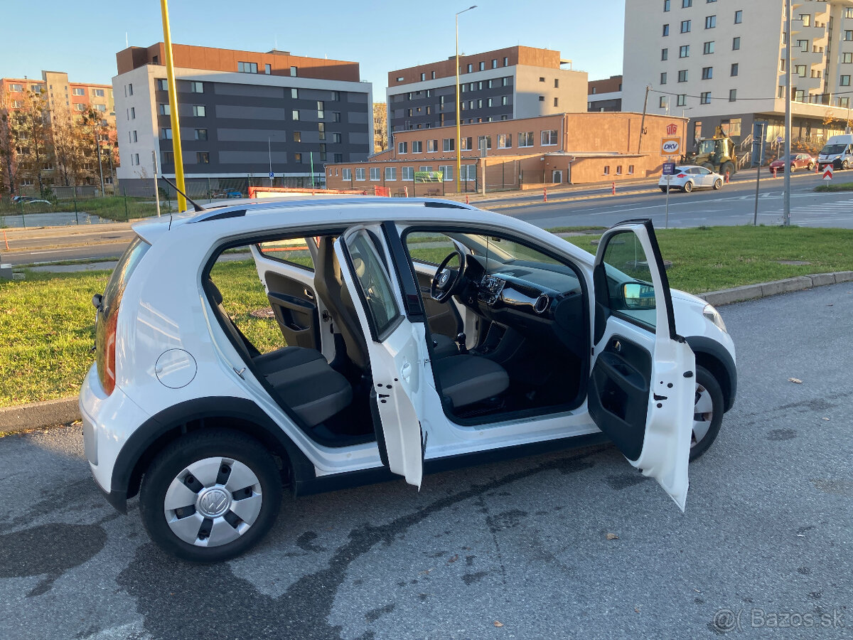 VW Up Cross, 75 k, r.v. 2016, 91 tis. km - 8